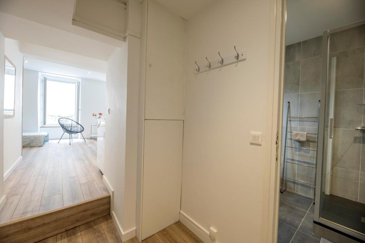 Quartier Du Chateau, Superbe Appartement Avec Parking Pau Buitenkant foto