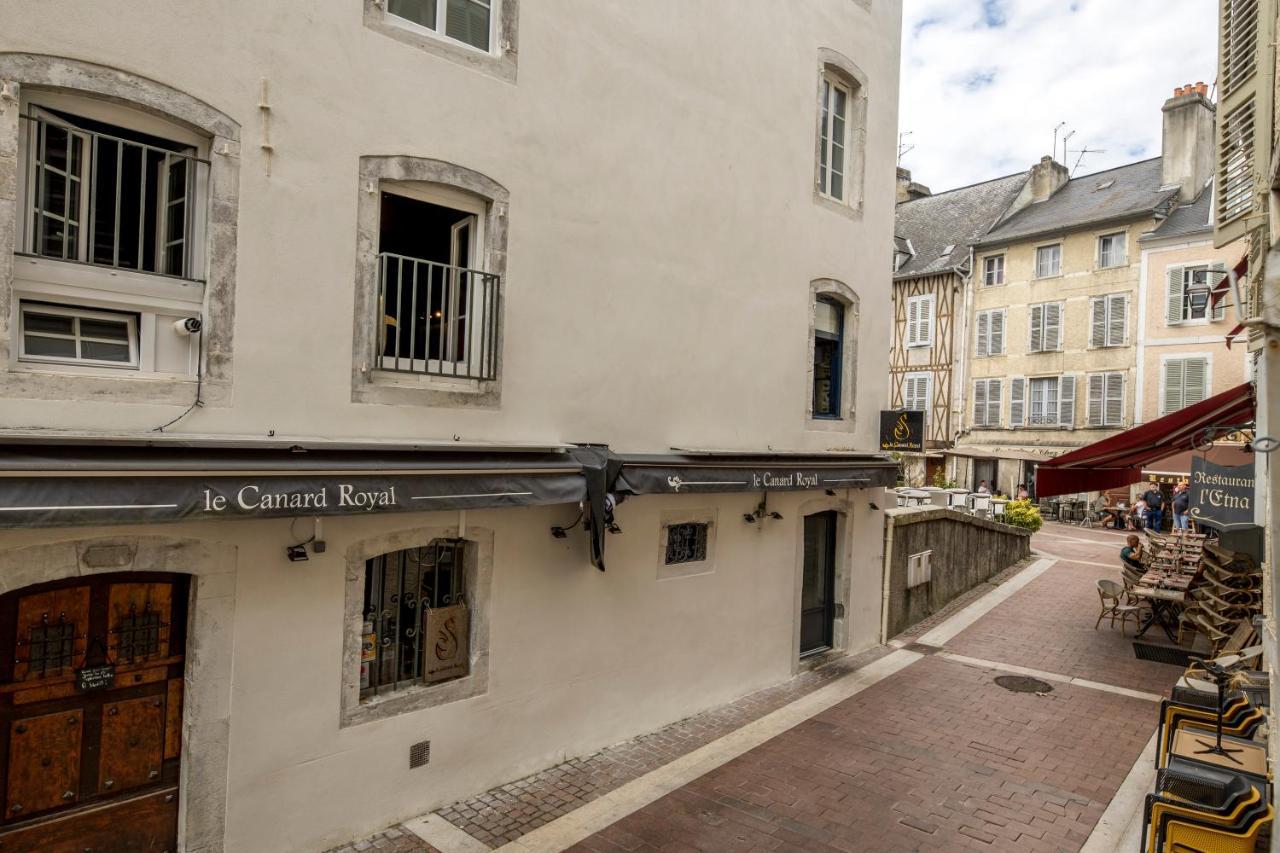 Quartier Du Chateau, Superbe Appartement Avec Parking Pau Buitenkant foto