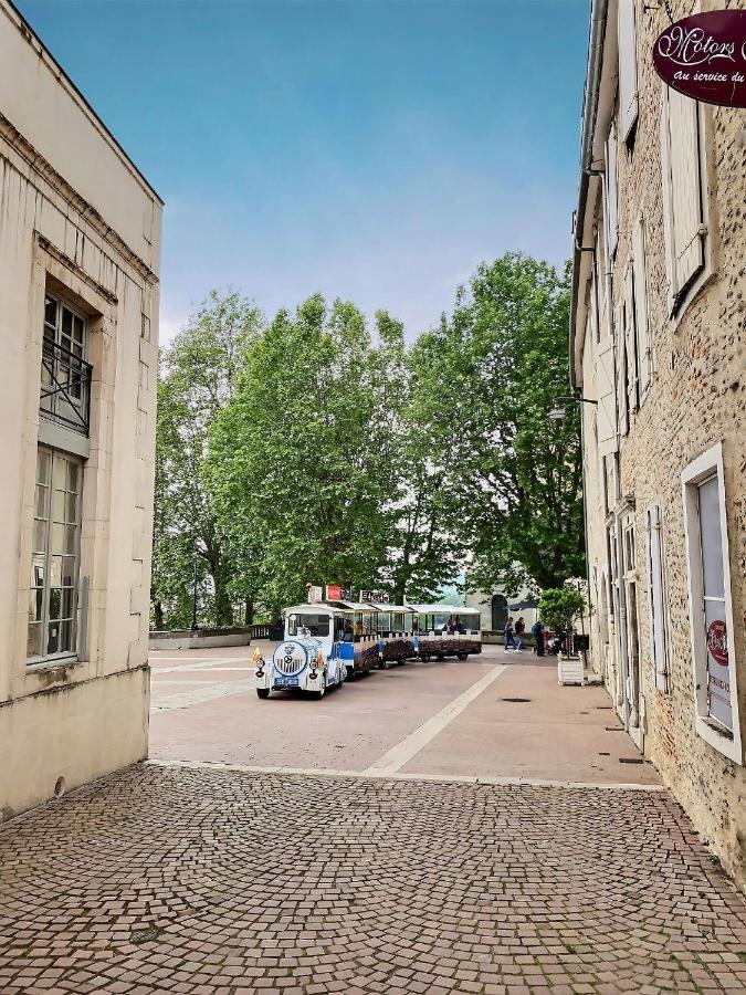 Quartier Du Chateau, Superbe Appartement Avec Parking Pau Buitenkant foto
